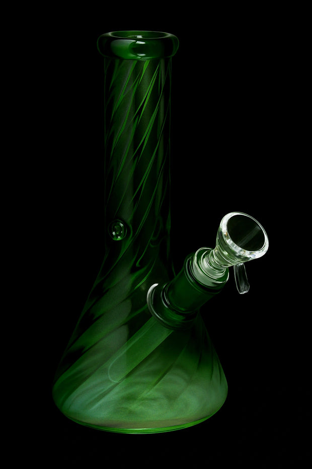 Valiant Twisted Beaker Water Pipe - 8 in.